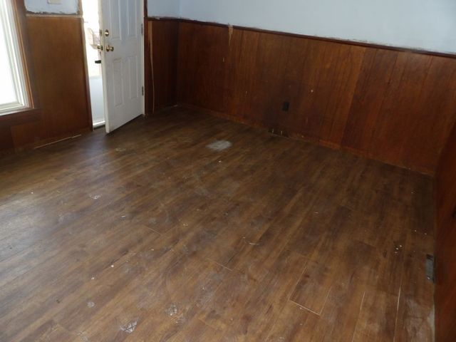 230 N Vine St, New Castle, PA 16101