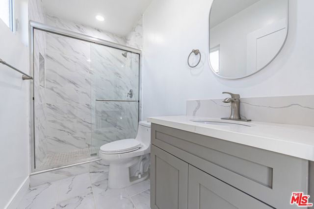 5436 Romaine Street, Los Angeles, CA 90038