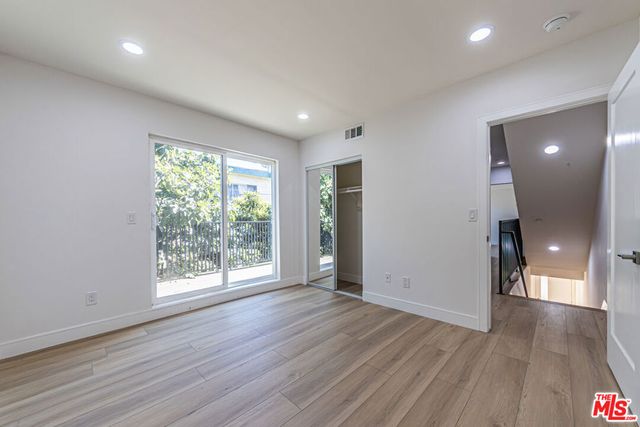 5436 Romaine Street, Los Angeles, CA 90038