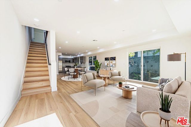 5436 Romaine Street, Los Angeles, CA 90038