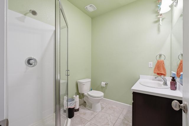 1695 Fantail Street, Tulare, CA 93274