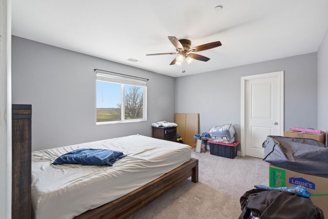 1695 Fantail Street, Tulare, CA 93274