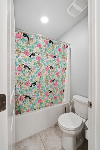 1695 Fantail Street, Tulare, CA 93274