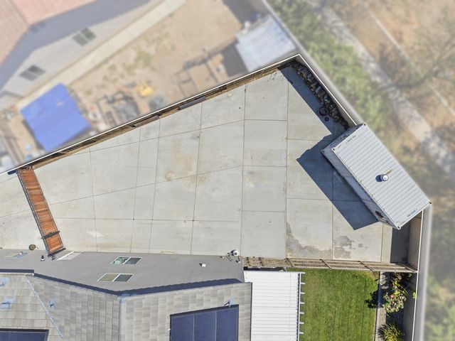 1695 Fantail Street, Tulare, CA 93274