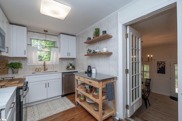 218 Mcmakin Drive, Greenville, SC 29617