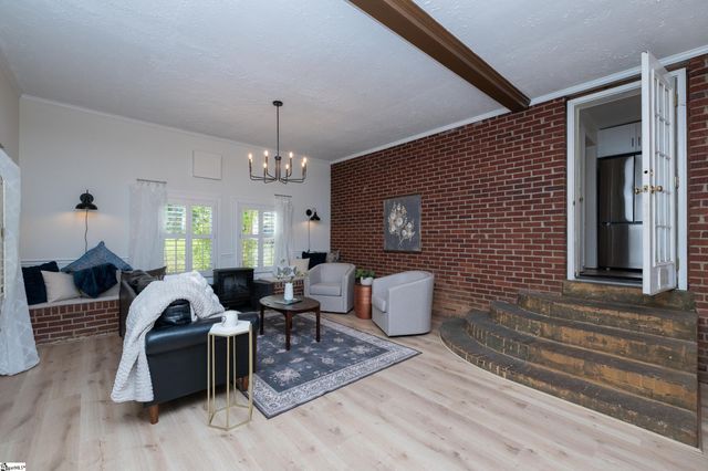 218 Mcmakin Drive, Greenville, SC 29617