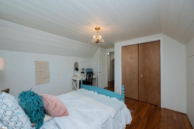 218 Mcmakin Drive, Greenville, SC 29617