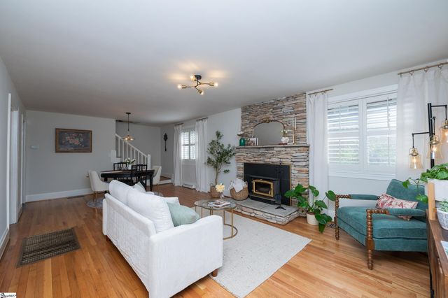 218 Mcmakin Drive, Greenville, SC 29617