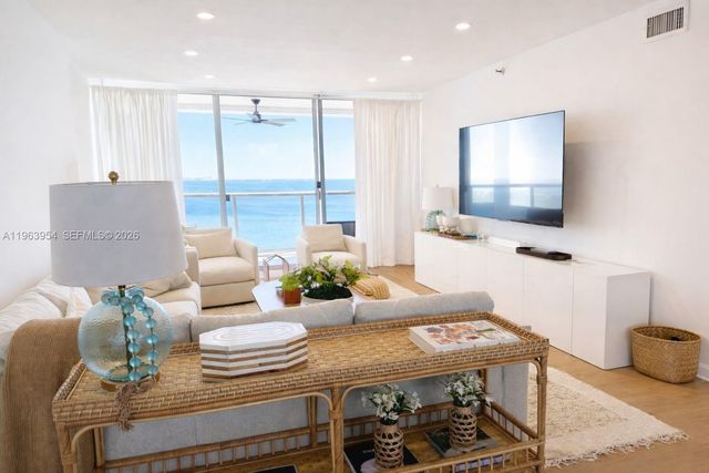 1541 Brickell Ave B1504, Miami, FL 33129