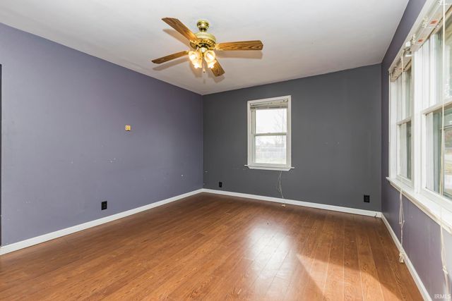 2920 S Vine Street, Muncie, IN 47302