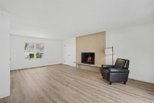 16172 Brookwood Drive, Buchanan, MI 49107