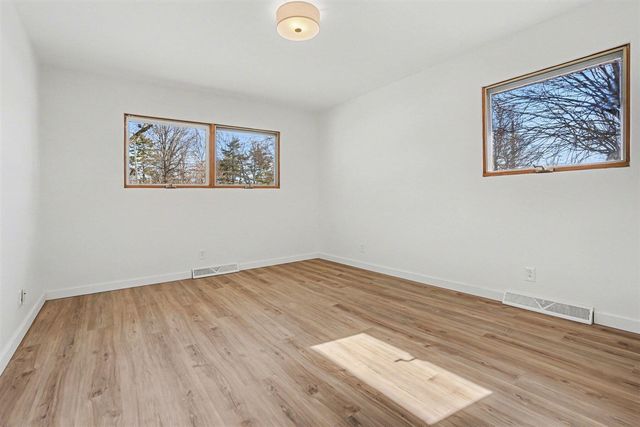 16172 Brookwood Drive, Buchanan, MI 49107