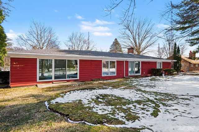 16172 Brookwood Drive, Buchanan, MI 49107