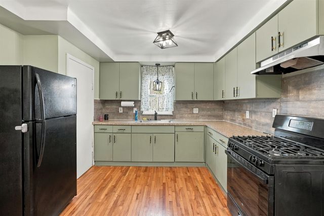 7544 Fisher Avenue, Warren, MI 48091