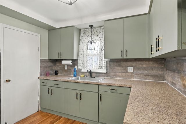 7544 Fisher Avenue, Warren, MI 48091