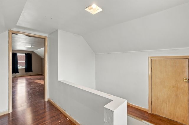 7544 Fisher Avenue, Warren, MI 48091
