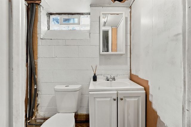 7544 Fisher Avenue, Warren, MI 48091