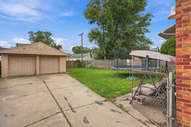 7544 Fisher Avenue, Warren, MI 48091