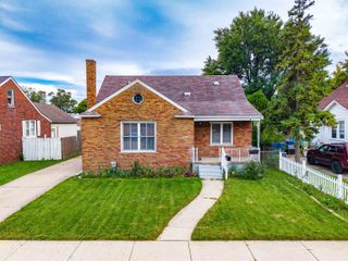 7544 Fisher Avenue, Warren, MI 48091