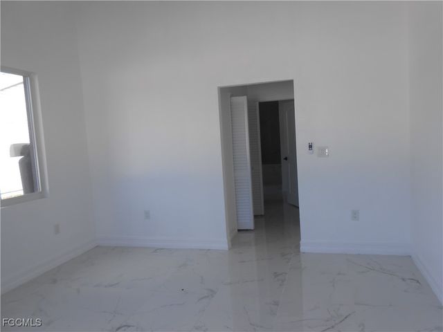 3510 2nd ST W, Lehigh Acres, FL 33971