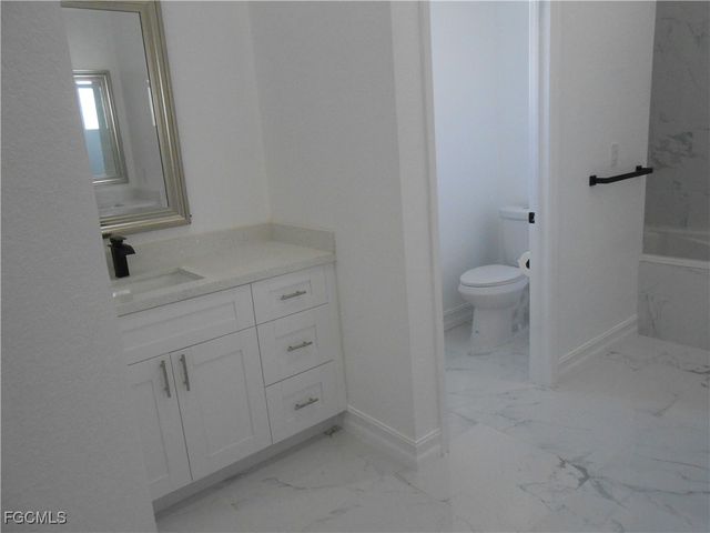 3510 2nd ST W, Lehigh Acres, FL 33971