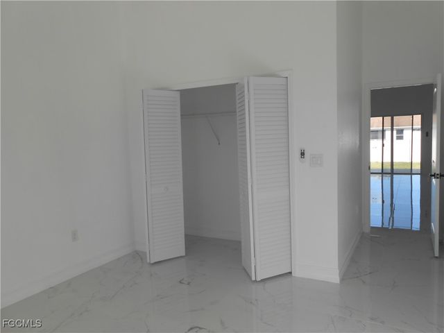 3510 2nd ST W, Lehigh Acres, FL 33971