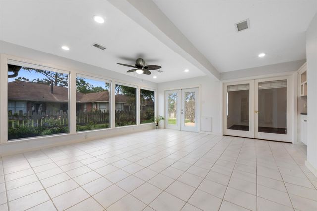 706 Rosefield Court, Pearland, TX 77584