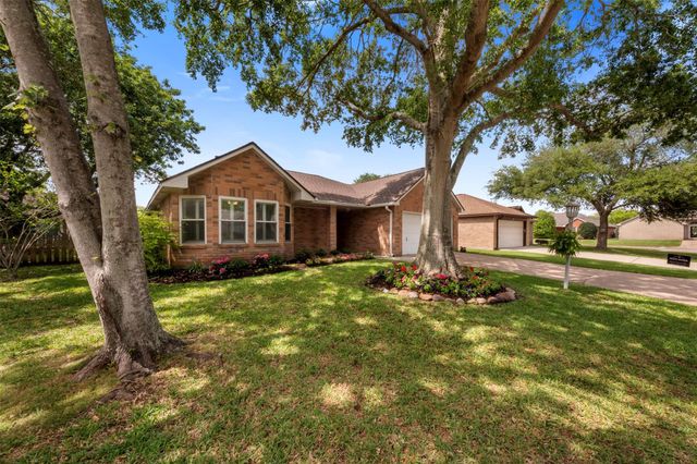 706 Rosefield Court, Pearland, TX 77584