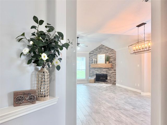 13314 Hidden Valley Drive, Montgomery, TX 77356