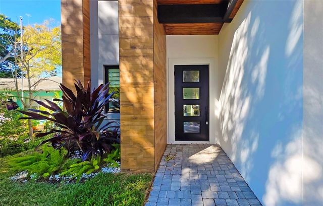 2475 BAY STREET, Sarasota, FL 34237