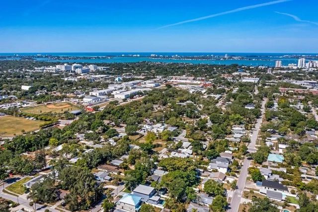 2475 BAY STREET, Sarasota, FL 34237