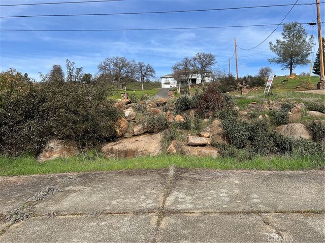 20073 Powder Horn Road, Hidden Valley Lake, CA 95467