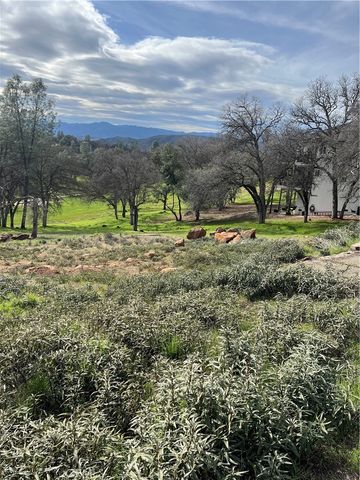 20073 Powder Horn Road, Hidden Valley Lake, CA 95467