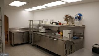 408 LONG LN ##1, Upper Darby, PA 19082