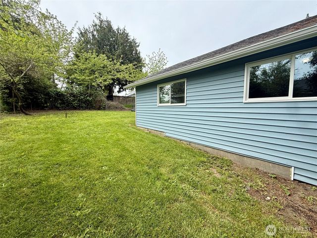 11049 18th Avenue SW, Seattle, WA 98146