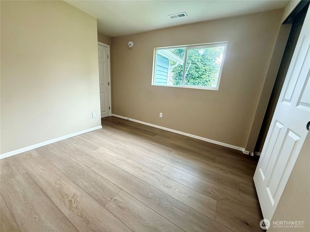 11049 18th Avenue SW, Seattle, WA 98146