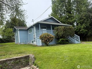 11049 18th Avenue SW, Seattle, WA 98146