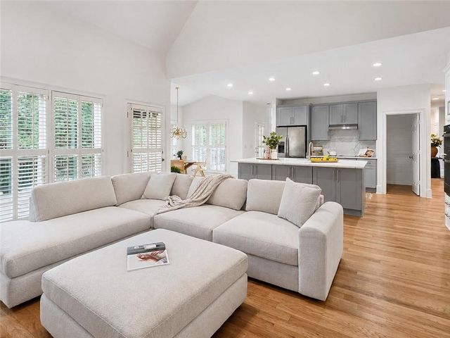 12210 Winding Oak Trail, Alpharetta, GA 30005
