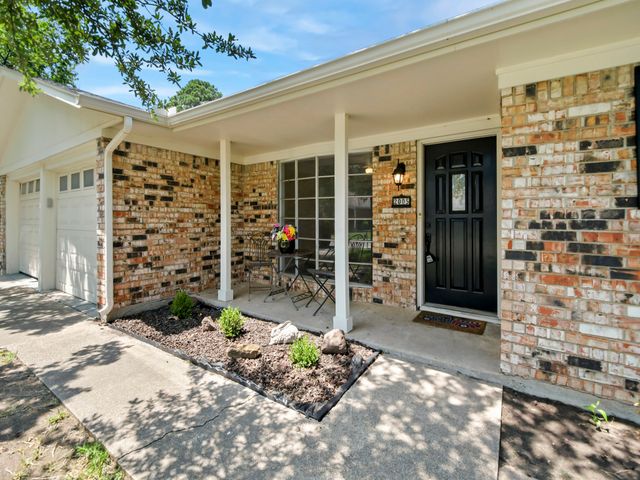 2005 Maplewood Drive, Gainesville, TX 76240