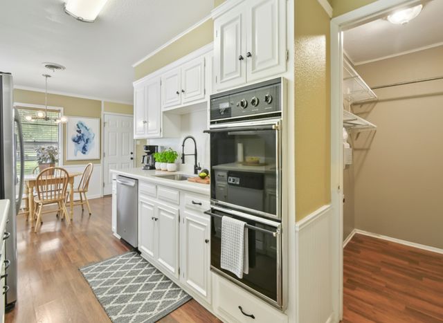 2005 Maplewood Drive, Gainesville, TX 76240