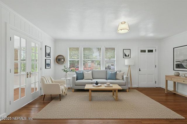 2212 REDFERN Road, Jacksonville, FL 32207