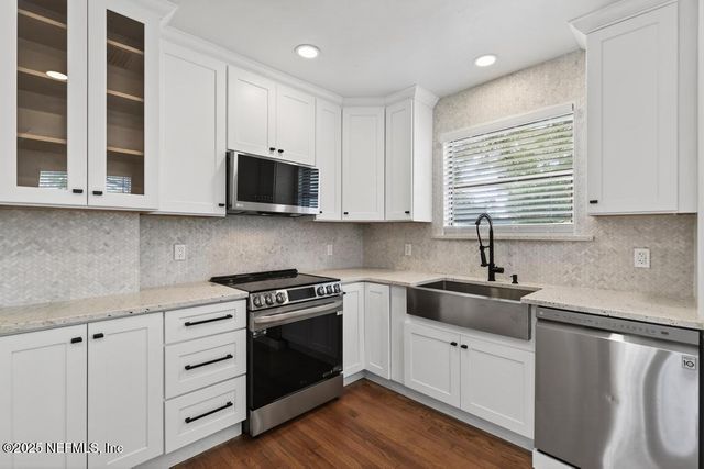 2212 REDFERN Road, Jacksonville, FL 32207