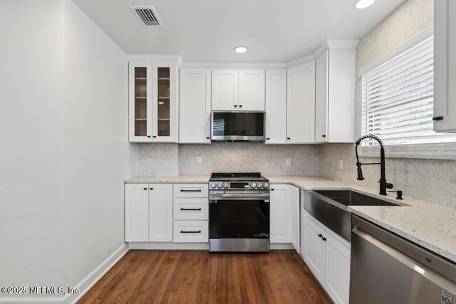 2212 REDFERN Road, Jacksonville, FL 32207