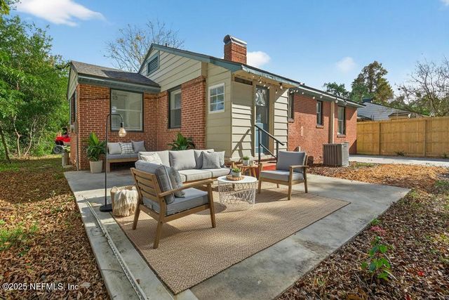 2212 REDFERN Road, Jacksonville, FL 32207