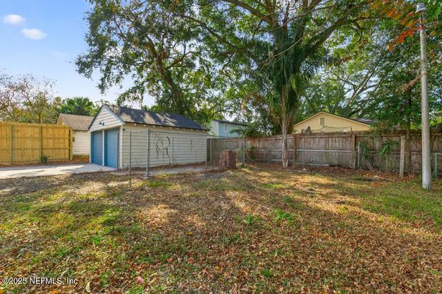 2212 REDFERN Road, Jacksonville, FL 32207