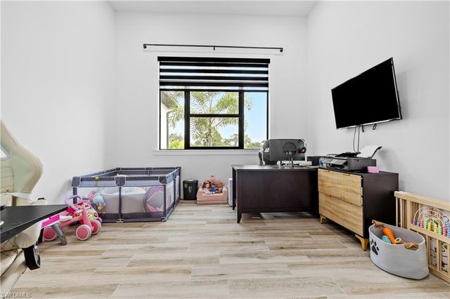 1810 SW 42nd ST, Cape Coral, FL 33914