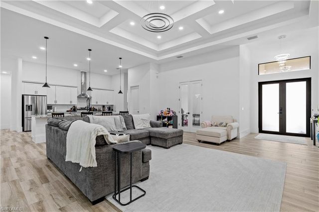 1810 SW 42nd ST, Cape Coral, FL 33914