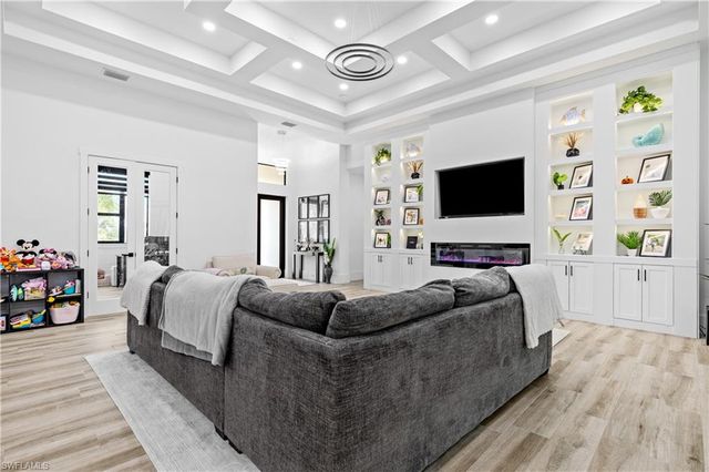 1810 SW 42nd ST, Cape Coral, FL 33914