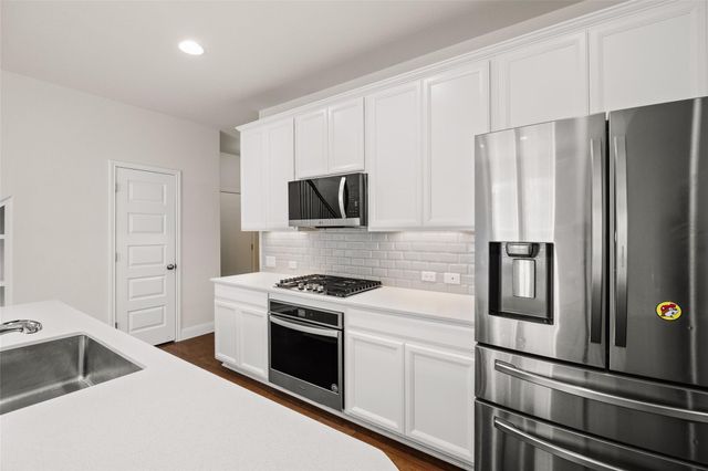 1051 Kenney Fort XING 63, Round Rock, TX 78665