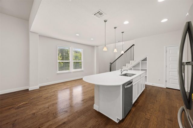 1051 Kenney Fort XING 63, Round Rock, TX 78665